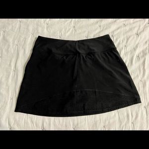 Black skirt, zipper in back